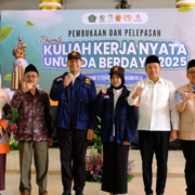 Pembukaan dan Pelepasan KKN UNUSIDA BERDAYA 2025 di Pendopo Delta Wibawa Sidoarjo (Foto: Humas UNUSIDA)