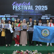 Para Pemenang English Festival Hima PBI UNUSIDA Tingkat SMA/Sederajat se-Jawa Timur (Foto: Humas UNUSIDA)