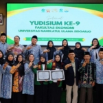Yudisium ke-9 FE UNUSIDA: Tekankan Pentingnya Kompetensi, Profesionalisme, dan Nilai Aswaja Bagi Alumni 7 Yudisium Ke-9 Fakultas Ekonomi UNUSIDA di Ballroom PCNU Sidoarjo (Foto: Humas UNUSIDA)