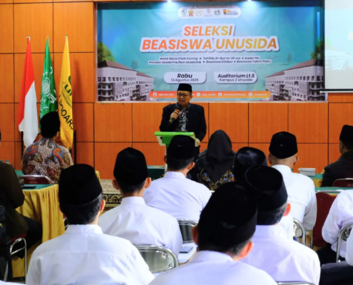 Puluhan Calon Mahasiswa Baru Mengikuti Seleksi Beasiswa Tahfidz, Kitab Kuning, Kader NU, dan Prestasi di UNUSIDA (Foto: Humas UNUSIDA)