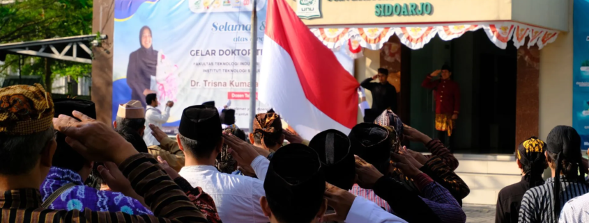 Upacara HUT ke-80 RI di UNUSIDA, Kenakan Baju Adat dan Kostum Pejuang Kemerdekaan 2 Suasana Upcara Bendera dalam rangka HUT ke-80 RI di halaman Kampus 2 UNUSIDA (Foto: Humas UNUSIDA)
