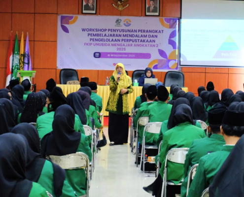 Workshop Penyusunan Perangkat Pembelajaran Mendalam dan Pengelolaan Perpustakaan (Foto: Humas UNUSIDA)