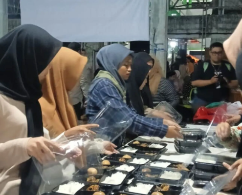 MAPALA UNUSIDA Jadi Relawan di Dapur Umum Musibah Ambruknya Bangunan Pesantren Al Khoziny (Foto: MAPALA UNUSIDA)