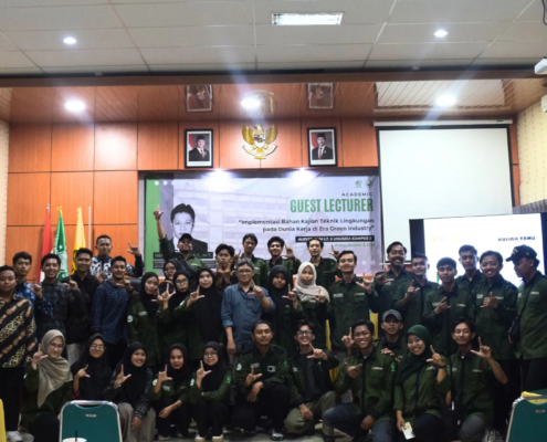 Program Studi Teknik Lingkungan UNUSIDA Gelar Academic Guest Lecturer: Membumikan Implementasi Bahan Kajian Teknik Lingkungan pada Dunia Kerja di Era Green Industry (Foto: Muchammad Waziruddin/Humas UNUSIDA)