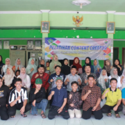 Pelatihan Content Creator Bersama Warga Glagaharum Dosen FILKOM UNUSIDA Beri Pelatihan Content Creator bagi Warga Glagaharum (Foto: FILKOM UNUSIDA)