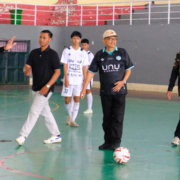 Rektor UNUSIDA, Dr. H. Fatkul Anam, M.Si saat membuka UNUSIDA Futsal Competition 2025 di GOR Serbaguna Sidoarjo (Foto: Humas UNUSIDA)