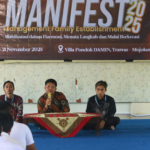 Mahasiswa Dikenalkan Visi dan Misi Program Studi Manajemen oleh Kaprodi dalam MANIFEST 2025 (Foto: Hima Manajemen UNUSIDA)