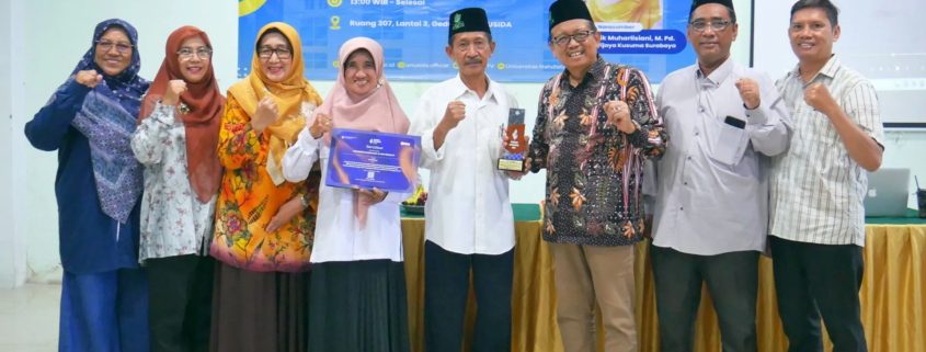 BPP UNUSIDA Terima Trofi dan Piagam Penghargaan Anugerah Diktisaintek 2025 dari Rektor (Foto: Humas UNUSIDA)