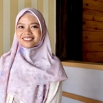 Dinda Adinda, S.Pd. - Alumni PBI UNUSIDA (Foto: HEC 1 Pare)