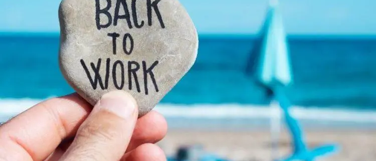 Pulang Liburan Kembali Bekerja (Foto: Ilustrasi)