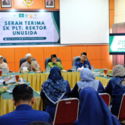 Katib Syuriyah PCNU Sidoarjo Tekankan Muhasabah dan Kekompakan dalam Momentum Serah Terima SK Plt. Rektor UNUSIDA (Foto: Humas UNUSIDA)