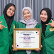 Tim DKV UNUSIDA Raih Juara 1 Kategori Karya Terapan & Inovatif pada Aksi Inklusi Nasional 2025 (Foto: Humas UNUSIDA)