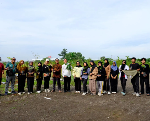 UNUSIDA Gelar Jumat Sehat Kolaboratif Bersama Ormawa, Wujudkan Kampus Sehat dan Green Campus Modern (Foto: Humas UNUSIDA)