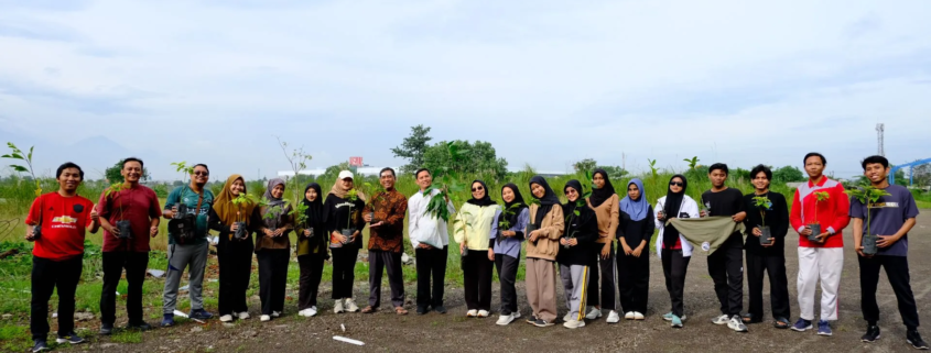 UNUSIDA Gelar Jumat Sehat Kolaboratif Bersama Ormawa, Wujudkan Kampus Sehat dan Green Campus Modern (Foto: Humas UNUSIDA)