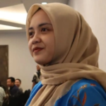 Dari Dunia Pendidikan ke Ruang Publik, Kisah Izathun Alcharimah Alumni PGSD UNUSIDA Berkiprah di Bawaslu Sidoarjo 6 Alumni PGSD UNUSIDA, Izathun Alcharimah Ana Safitri, S.Pd., M.Pd. (Foto Humas UNUSIDA)