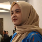 Alumni PGSD UNUSIDA, Izathun Alcharimah Ana Safitri, S.Pd., M.Pd. (Foto Humas UNUSIDA)