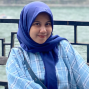 Alumni Prodi Manajemen UNUSIDA Tahun 2023, Izzah Nadlifah Kirana (Foto: Humas UNUSIDA)