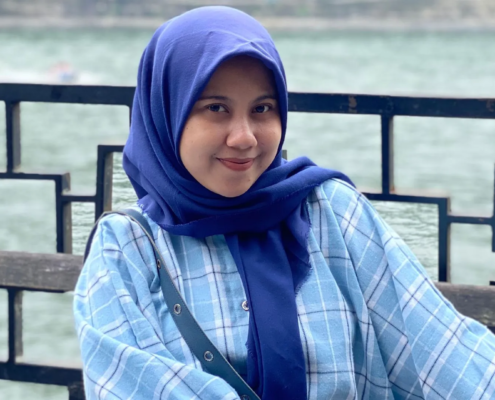 Alumni Prodi Manajemen UNUSIDA Tahun 2023, Izzah Nadlifah Kirana (Foto: Humas UNUSIDA)
