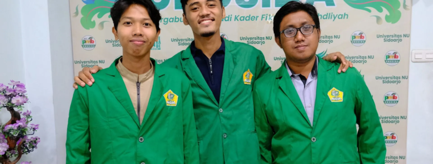 Mahasiswa Informatika (dari kiri) Khoirul Anam, Mochammad Rifky Sabilur Khaqiq, Muhammad Athaalf Attohir (Foto: Humas UNUSIDA)