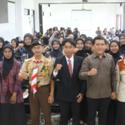 Kolaborasi UKM Pramuka Khatulistiwa dan HIMA PGMI UNUSIDA Gelar Workshop Keprotokoleran (Foto: Humas UNUSIDA)