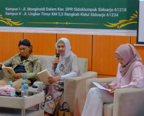 Bedah Buku “Trilogi Kartini” Semarakkan Hari Kartini 2026 di UNUSIDA (Foto: Humas UNUSIDA)