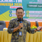 Ketua Tim Kerja Kemahasiswaan LLDikti Wilayah VII Jawa Timur, Agung Yundi Tekankan Mahasiswa Harus Aktif dan Berdampak 6 Agung Yundi, Analis SDM Aparatur LLDikti Wilayah VII Jawa Timur saat menyampaikan materi dalam LKMM-TM UNUSIDA 2026 (Foto: Humas UNUSIDA)