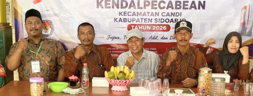UNUSIDA Kirim 39 Relawan Tim Monev, Sukseskan Pilkades Serentak Sidoarjo 2026 2 Salah Seorang Tim Relawan UNUSIDA, Joko Romadoni Sabrian untuk Monev Pilkades Serentak Se Kabupaten Sidoarjo di Desa Kendalpecabean (Foto: Humas UNUSIDA)