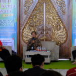 Ratusan Mahasiswa UNUSIDA Ikuti Pembekalan KKN BERDAYA 2026, Tekankan Menjadi Mitra Pemberdayaan Masyarakat 6 Plt. Kepala Dinas Pemberdayaan Masyarakat dan Desa (DPMD) Kabupaten Sidoarjo, Probo Agus Sunarno, S.Sos., M.M., saat menjadi Narasumber dalam Pembekalan KKN UNUSIDA Berdaya 2026 (Foto: Humas UNUSIDA)