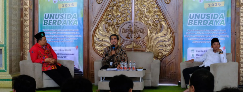 Plt. Kepala Dinas Pemberdayaan Masyarakat dan Desa (DPMD) Kabupaten Sidoarjo, Probo Agus Sunarno, S.Sos., M.M., saat menjadi Narasumber dalam Pembekalan KKN UNUSIDA Berdaya 2026 (Foto: Humas UNUSIDA)