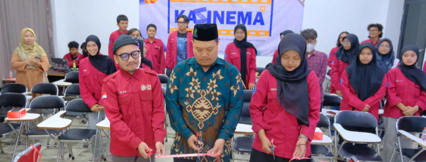 Dekan FILKOM beserta Kaprodi DKV UNUSIDA saat membuka KASINEMA 24 (Foto: Humas UNUSIDA)