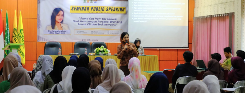 Stefanny Imelda saat menjadi narasumber dalam Seminar Public Speaking FE UNUSIDA (Foto: Humas UNUSIDA)