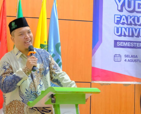 Yudisium ke-12, Dekan FILKOM UNUSIDA: Jadilah Sarjana yang Berilmu dan Berakhlak 2 Dekan FILKOM UNUSIDA, Dr. Arda Surya Editya, S.Pd., M.T. saat menyampaikan sambutan dalam Yudisium ke-12 (Foto: Humas UNUSIDA)