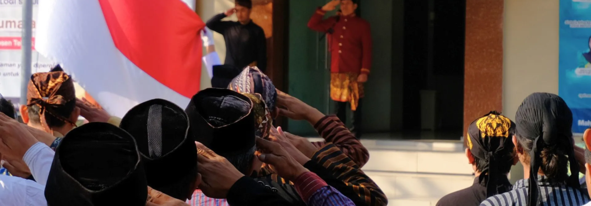 Memaknai Kemerdekaan Melalui Pilar Tri Dharma yang Dijiwai Khidmah bil Hikmah 2 Momen Upacara Pengibaran Bendera Merah Putih di UNUSIDA (Foto: Humas UNUSIDA)