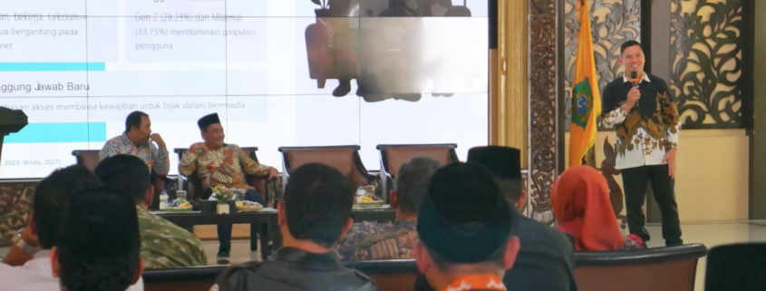 Plt Rektor UNUSIDA saat menjadi narasumber dalam Dialog Kebangsaan di Pendopo Delta Wibawa Sidoarjo (Foto: Humas UNUSIDA)