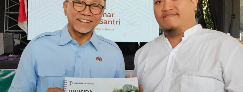 Menteri Koordinator (Menko) Bidang Pangan dalam Kabinet Merah Putih, Zulkifli Hasan saat mengunjungi stan UNUSIDA Tech Factory. (Foto: NU Delta)