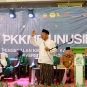 WhatsApp Image 2026-09-08 at 17.04.01 “Jangan Hanya Jadi Wong Pintar, Jadilah Wong Bener!” Ketua PCNU Sidoarjo Kobarkan Semangat Mahasiswa Baru UNUSIDA untuk Berprestasi dan Berkarakter 5