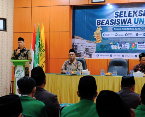 Plt. Rektor UNUSIDA, Dr. Hadi Ismanto, S.H.I., M.Pd., saat membuka Seleksi Beasiswa 2026 (Foto: Humas UNUSIDA)