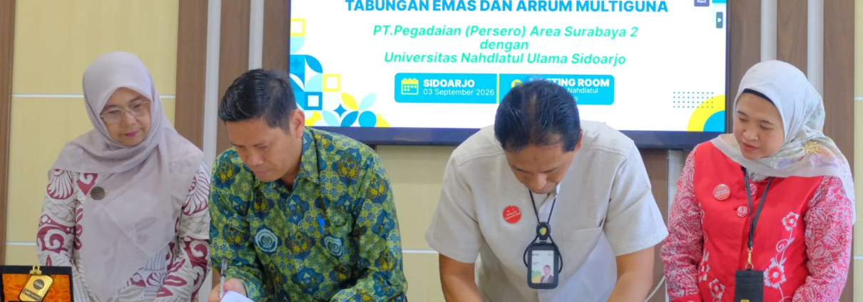 Plt. Rektor UNUSIDA saat menandatangani MoU dan PKS bersama Mitra Pegadaian (Foto: Humas UNUSIDA)