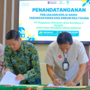 UNUSIDA Resmi Jalin Kerja Sama dengan Pegadaian, Perkuat Sinergi dan Buka Peluang Layanan Keuangan 6 Plt. Rektor UNUSIDA saat menandatangani MoU dan PKS bersama Mitra Pegadaian (Foto: Humas UNUSIDA)