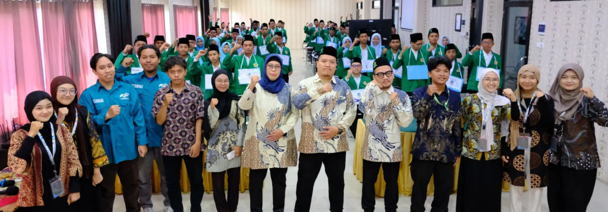 PAFILIUN FILKOM UNUSIDA 2026 Jadi Awal Mahasiswa Baru Mengembangkan Potensi dan Mengenal Teknologi 2 Seluruh peserta, panitia dan Dosen dan Pimpinan FILKOM UNUSIDA Berfoto Bersama dalam Pembukaan Pafiliun 2026 (Foto: Humas UNUSIDA)