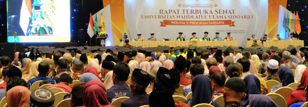 Wisuda ke-10 UNUSIDA, 497 Lulusan Siap Melanjutkan Khidmat di Masyarakat 1 Suasana Wisuda Program Sarjana ke-X di Dyandra Convention Center Surabaya. (Foto: Humas UNUSIDA)