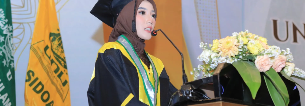 Siti Fatimah, Wisudawan Terbaik UNUSIDA: Gelar Sarjana Jadi Pengingat untuk Terus Bermanfaat 1 Siti Fatimah Wisudawan terbaik dalam Wisuda ke-10 UNUSIDA (Foto:Humas UNUSIDA)