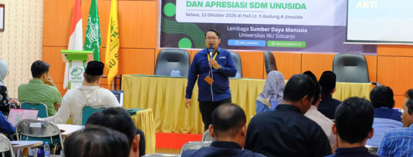 Perkuat Kedisiplinan dan Profesionalisme, SDM UNUSIDA Ajak Pegawai Bekerja dengan Hati dan Aksi Nyata 1 Kepala LSDM UNUSIDA, Jeziano Rizkita Boyas, S.E., M.M., C.I.R.P., CHCS., CHRM., dalam kegiatan Sosialisasi Penguatan Kedisiplinan, Tata Kelola Arsip, dan Apresiasi SDM UNUSIDA. (Foto: Humas UNUSIDA)
