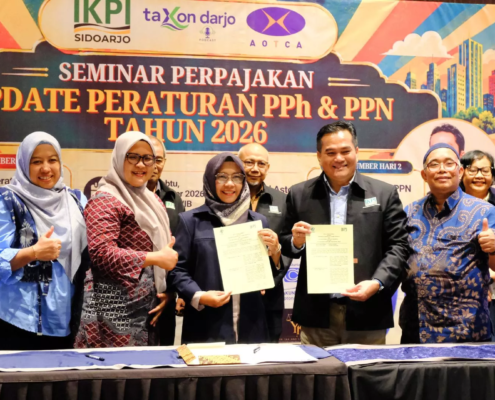 UNUSIDA Resmi Jalin Kerja Sama dengan IKPI, Perkuat Pendidikan dan Kompetensi Perpajakan 6 Wakil Rektor II UNUSIDA Resmi Menandatangani Kerja Sama dengan Ikatan Konsultan Pajak Indonesia (IKPI). (Foto: Humas UNUSIDA)
