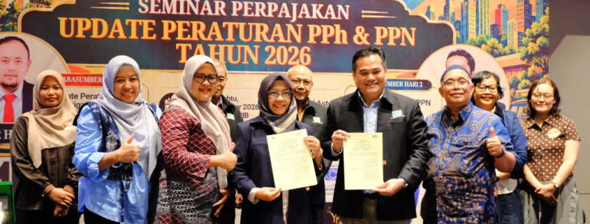 Wakil Rektor II UNUSIDA Resmi Menandatangani Kerja Sama dengan Ikatan Konsultan Pajak Indonesia (IKPI). (Foto: Humas UNUSIDA)
