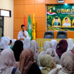 UNUSIDA dan HIPSI Sidoarjo Hadirkan Seminar Spesial Hari Santri 2026, Bahas Peluang Bisnis Produk Digital 6 Ketua HIPSI Sidoarjo Fidi Handoko, S.E., S.Pd. saat menjadi narasumber dalam Seminar Spesial Hari Santri Nasional Tahun 2026. (Foto: Humas UNUSIDA)