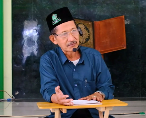 Ketua BPP UNUSIDA, KH Arly Fauzi: Ilmu Harus Bermuara pada Keimanan dan Amal Saleh 1 Ketua BPP UNUSIDA, KH. Arly Fauzi saat menyampaikan Tausiyah dalam Kajian Rutin Aswaja An-Nahdliyah UNUSIDA. (Foto: Humas UNUSIDA)